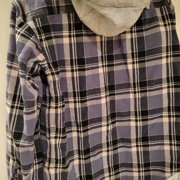 American Eagle Plaid Flannel Shirt - Picture 8 of 13